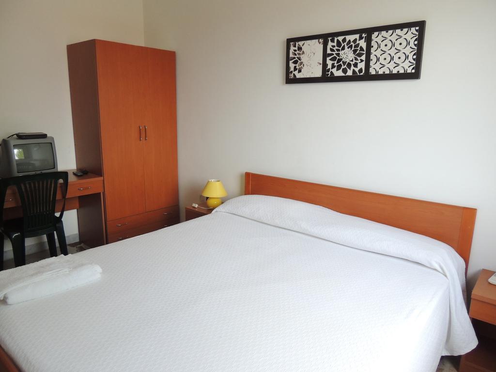 Albergo Il Terrazzino Vibo Valentia Marina Zimmer foto