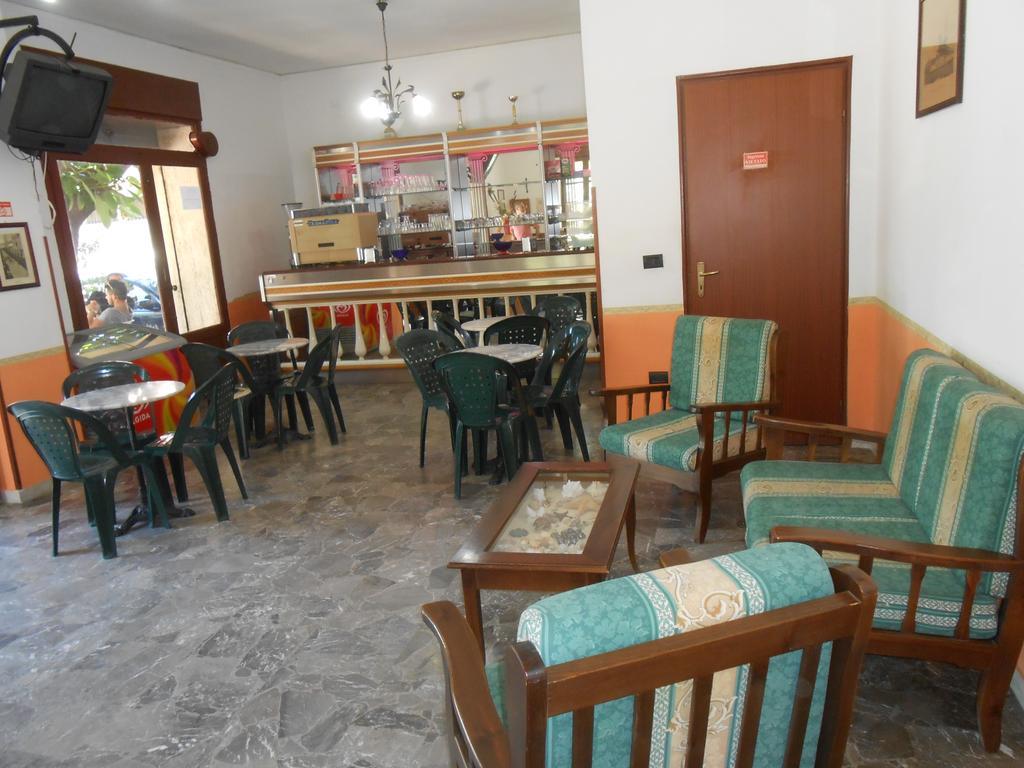 Albergo Il Terrazzino Vibo Valentia Marina Exterior foto